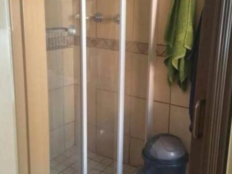 1 Bedroom Property for Sale in Vredenhof Sh Free State